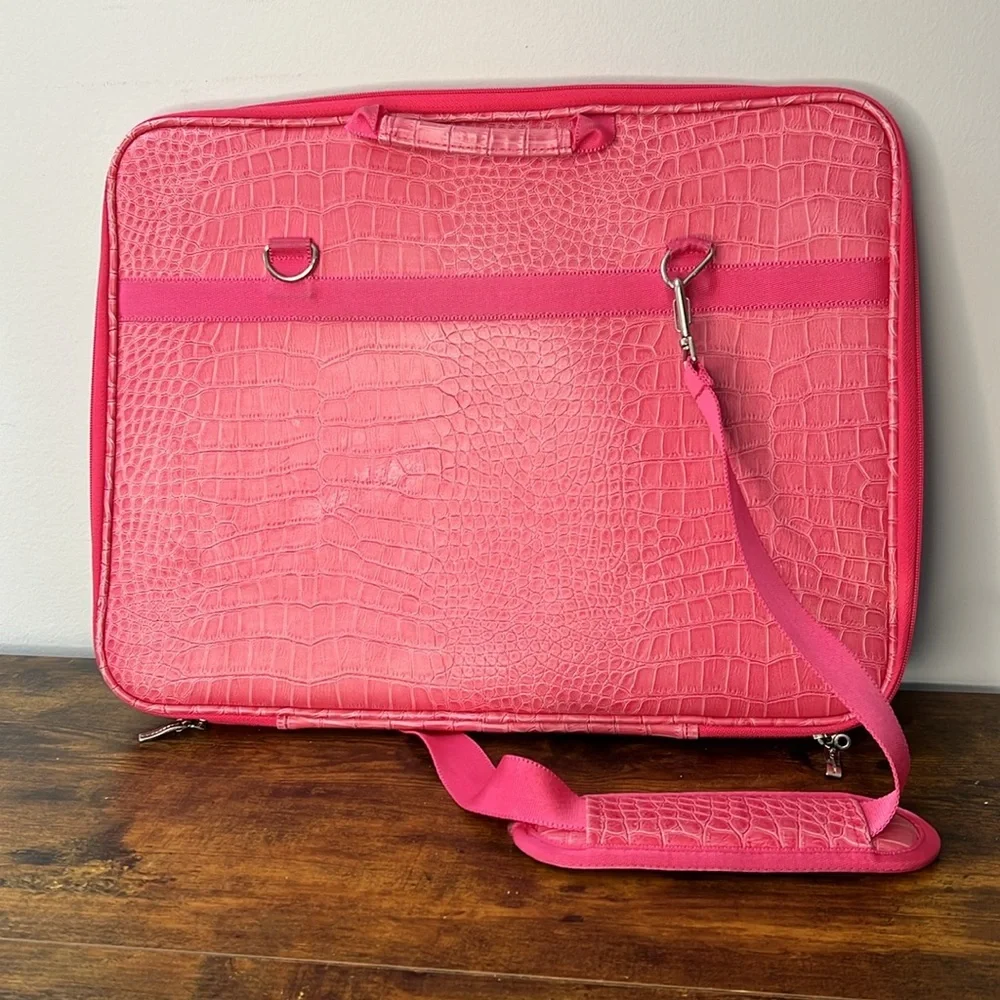 Casecrown Hot Pink Laptop/iPad Combo Carrier